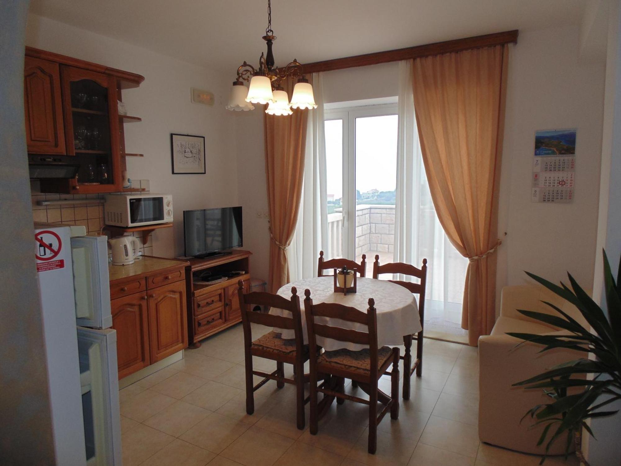 Villa Apartments Mate Cebalo Лумбарда Екстериор снимка